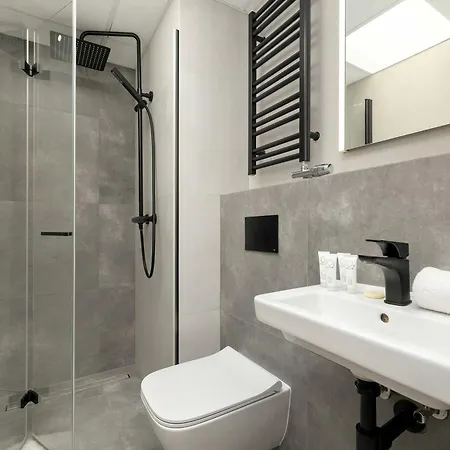 شقة Spacious For 2 People By Renters