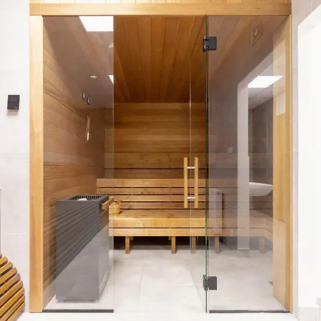 Apartman Spacious For 2 People By Renters *